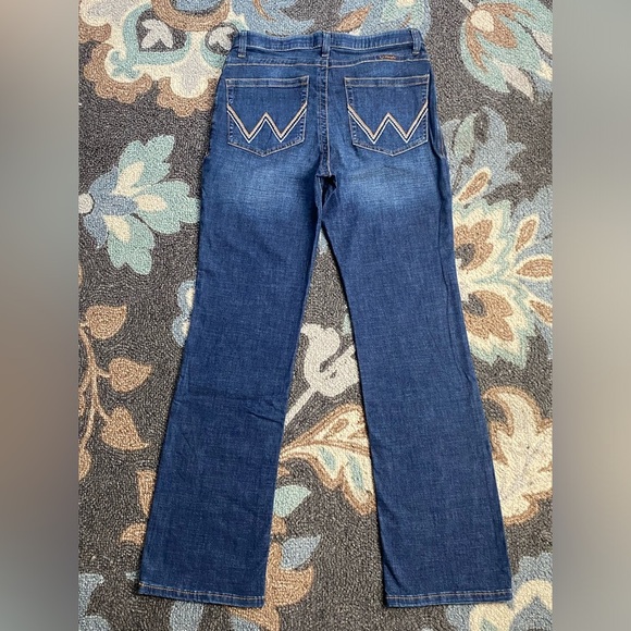 Wrangler Women's Willow Mid Rise Waist Boot Cut Ultimate Riding Jean *NEW* - Picture 8 of 11